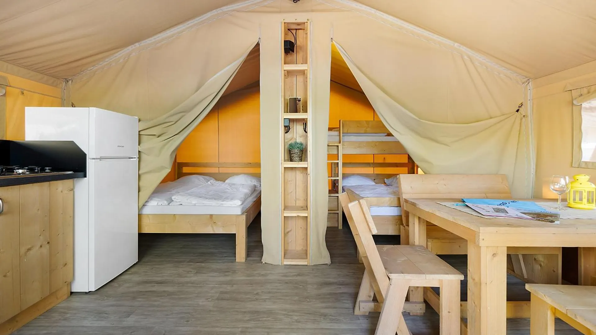 Easyatent Camping Cikat Mali Losinj 0*,